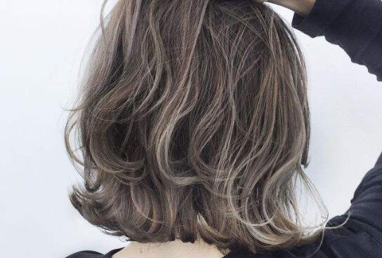 挑染头发一般是哪几个位置好看 挑染的头发能保持多久