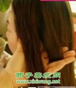 韩式花苞头盘发方法步骤