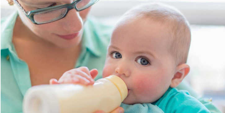 初生婴儿奶粉哪种好，什么奶粉适合初生宝宝