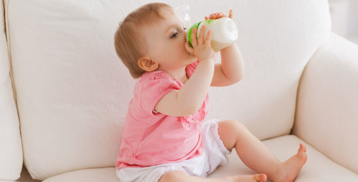 宝宝奶瓶什么品牌好用，宝宝奶瓶哪个牌子好些