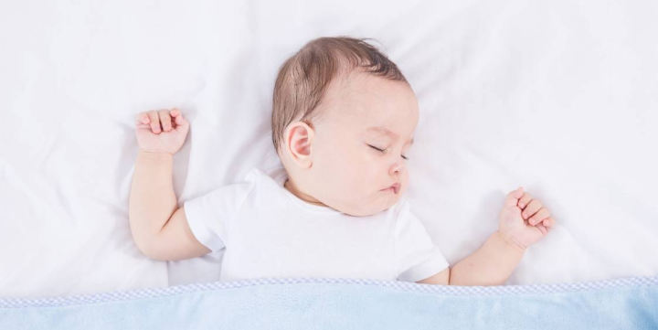 婴儿奶粉过敏有什么症状，婴儿奶粉过敏怎么处理