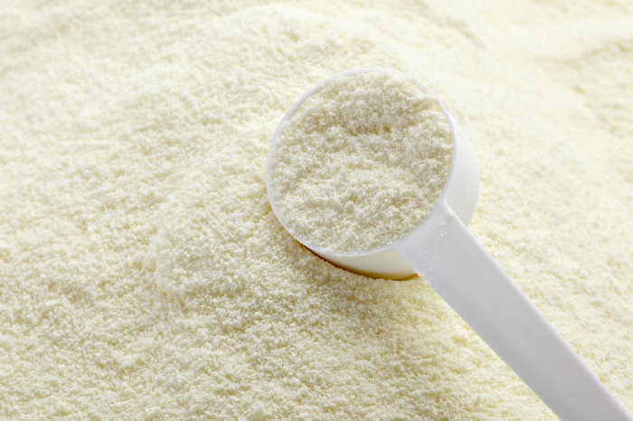 乳粉和奶粉的区别（母乳和奶粉的营养成分对比）