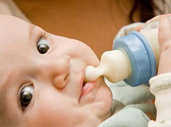如何选购对宝宝健康有保证的奶粉品牌？
